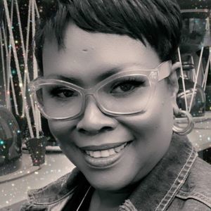 Meet your Posher, Marcia-anne